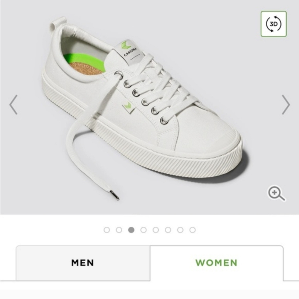 Cariuma White Low-Top Canvas Sneaker